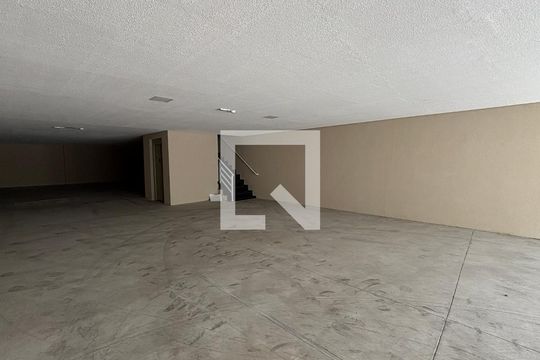 Garagem de apartamento para alugar com 2 quartos, 52m² em Jardim Guarará, Santo André