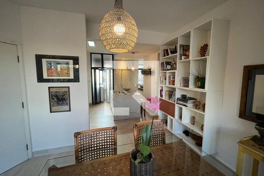 Apartamento à venda com 3 quartos, 230m² em Sion, Belo Horizonte
