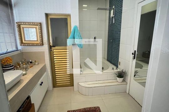 Apartamento à venda com 3 quartos, 230m² em Sion, Belo Horizonte