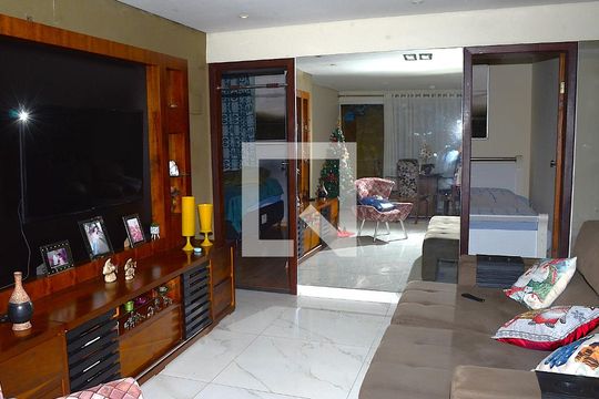  Sala de casa à venda com 5 quartos, 200m² em Dom Silvério, Belo Horizonte
