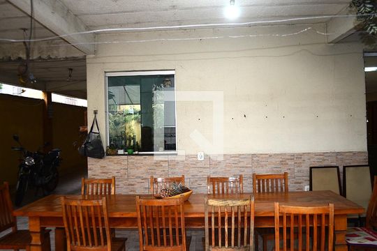 Área externa de casa à venda com 5 quartos, 200m² em Dom Silvério, Belo Horizonte