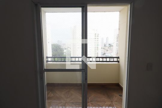 Sala de apartamento para alugar com 2 quartos, 65m² em Umuarama, Osasco