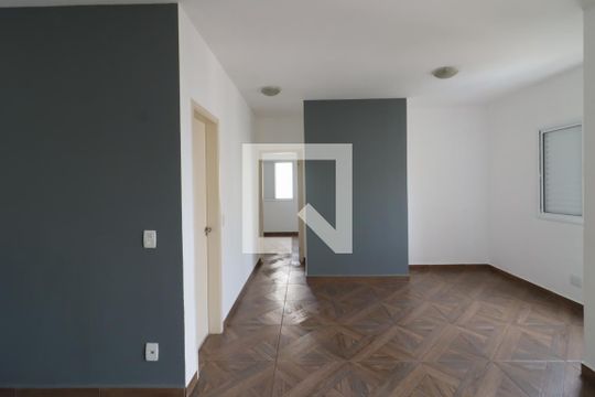Apartamento para alugar com 2 quartos, 65m² em Umuarama, Osasco