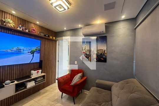 Sala de apartamento à venda com 1 quarto, 50m² em Alphaville Empresarial, Barueri