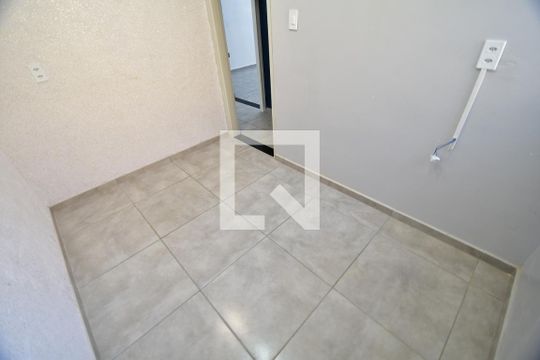 Sala 2 de casa à venda com 2 quartos, 77m² em Taquaral, Campinas