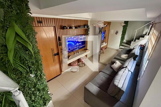 Sala de apartamento para alugar com 2 quartos, 96m² em Vila Pires, Santo André