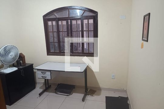 Casa à venda com 3 quartos, 175m² em Serra Grande, Niterói