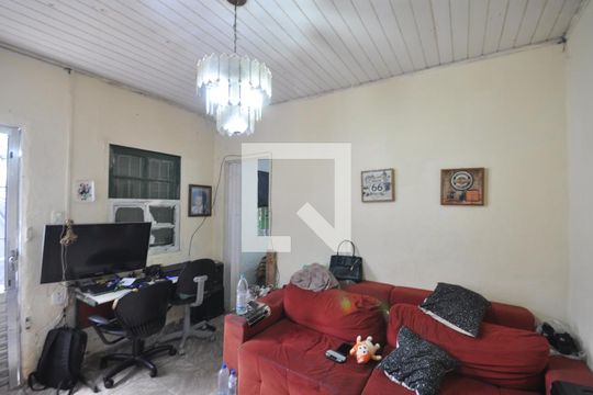 Sala de casa à venda com 1 quarto, 72m² em Guapira, São Paulo