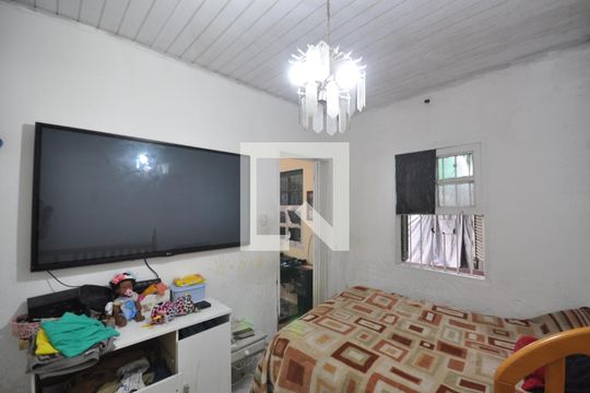 Quarto de casa à venda com 1 quarto, 72m² em Guapira, São Paulo