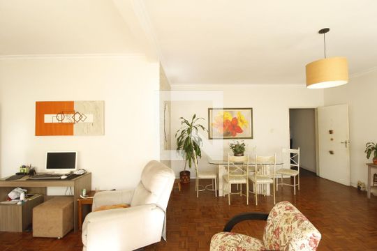 Sala de apartamento para alugar com 3 quartos, 153m² em Independência, Porto Alegre