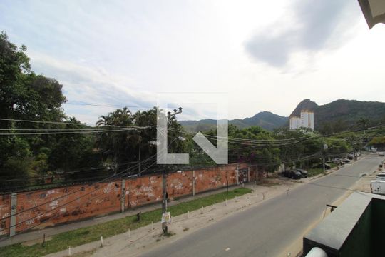 Varanda do Quarto 1 de casa à venda com 2 quartos, 100m² em Taquara, Rio de Janeiro