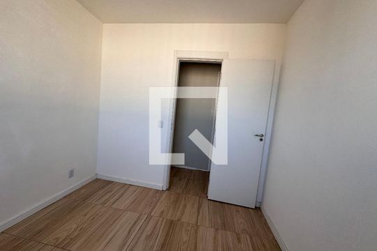 Quarto 1 de apartamento para alugar com 2 quartos, 55m² em Feitoria, São Leopoldo
