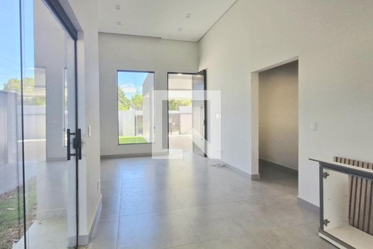 Casa à venda com 3 quartos, 500m² em Várzea, Lagoa Santa