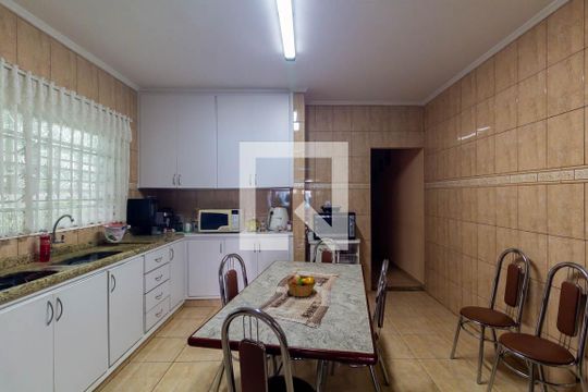 Cozinha de casa à venda com 3 quartos, 120m² em Vila Ema, São Paulo