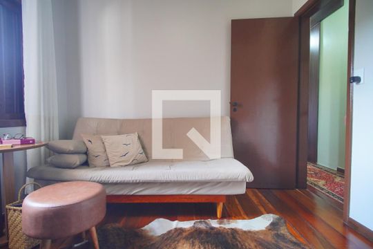 Sala de TV de casa à venda com 2 quartos, 600m² em Pátria Nova, Novo Hamburgo