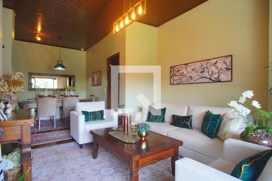 Sala  de casa à venda com 2 quartos, 600m² em Pátria Nova, Novo Hamburgo