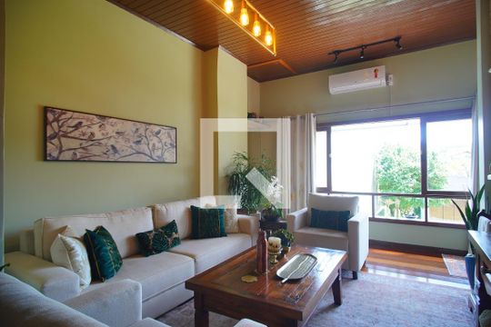 Sala  de casa à venda com 2 quartos, 600m² em Pátria Nova, Novo Hamburgo