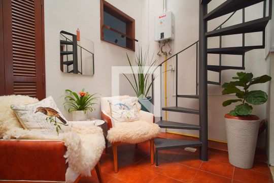 Sala de estar de casa à venda com 2 quartos, 600m² em Pátria Nova, Novo Hamburgo