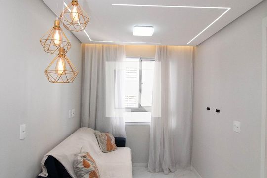 Sala de apartamento à venda com 2 quartos, 37m² em Vila das Bandeiras, Guarulhos