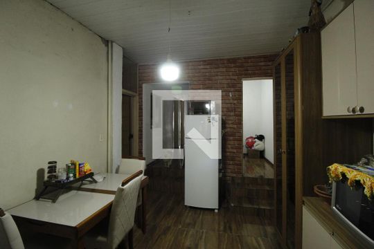 Cozinha de casa para alugar com 3 quartos, 106m² em Costa E Silva, Porto Alegre