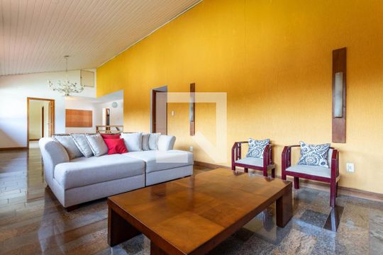 Sala de casa à venda com 5 quartos, 1500m² em Vargem Grande, Rio de Janeiro