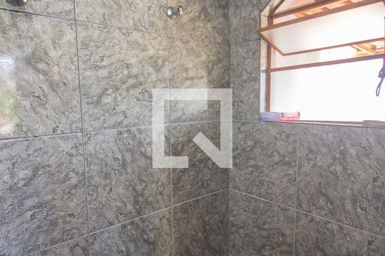 Banheiro de casa para alugar com 3 quartos, 360m² em Fonte Grande, Contagem