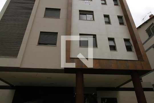 Apartamento à venda com 2 quartos, 64m² em Prado, Belo Horizonte