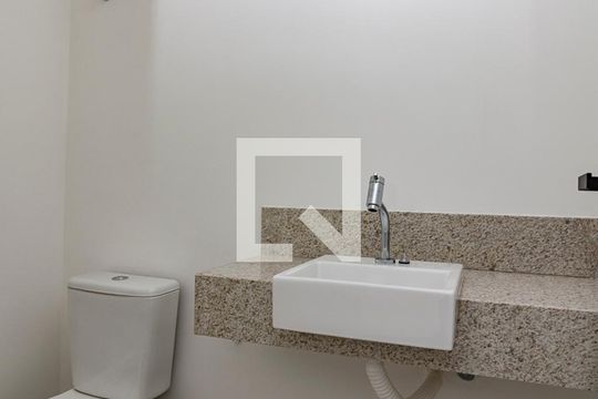 Lavabo de apartamento à venda com 2 quartos, 64m² em Prado, Belo Horizonte