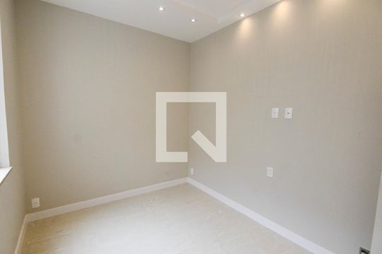 Quarto 1 de casa à venda com 5 quartos, 400m² em Grajaú, Rio de Janeiro