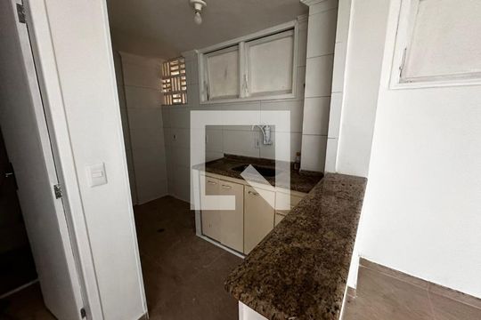 Cozinha de apartamento para alugar com 1 quarto, 50m² em Ilha Porchat, São Vicente