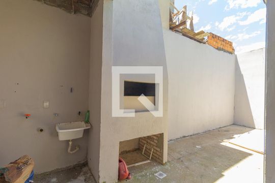 Área externa de casa para alugar com 3 quartos, 105m² em Harmonia, Canoas