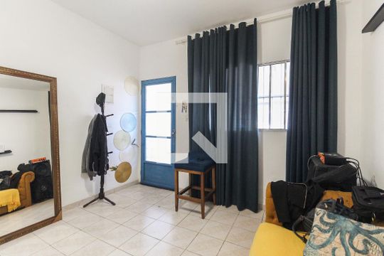 Sala 1 de casa à venda com 2 quartos, 241m² em Itaquera, São Paulo