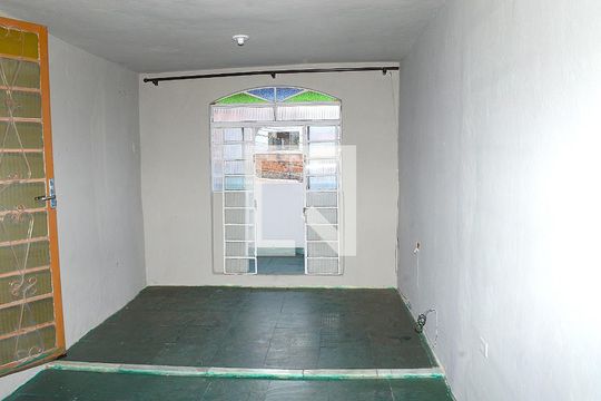 Sala de casa à venda com 6 quartos, 380m² em Goiânia, Belo Horizonte