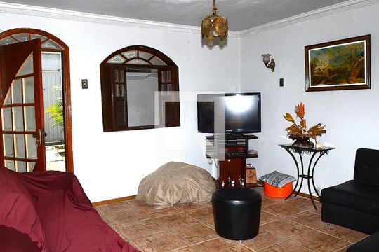 Sala de casa à venda com 6 quartos, 380m² em Goiânia, Belo Horizonte