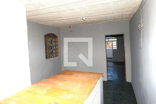 Sala 2 de casa à venda com 6 quartos, 380m² em Goiânia, Belo Horizonte