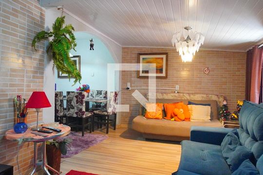 Sala  de casa à venda com 2 quartos, 70m² em Campo Novo, Porto Alegre