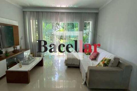 Casa à venda com 3 quartos, 285m² em Taquara, Rio de Janeiro