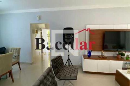 Casa à venda com 3 quartos, 285m² em Taquara, Rio de Janeiro