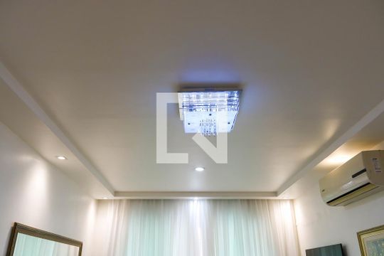Sala de casa de condomínio à venda com 3 quartos, 160m² em Méier, Rio de Janeiro