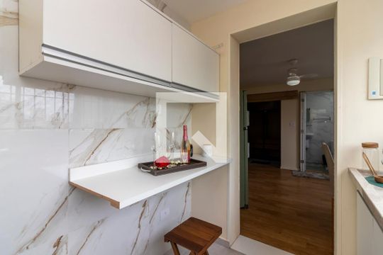Cozinha de casa para alugar com 1 quarto, 65m² em Jardim São Paulo, São Paulo