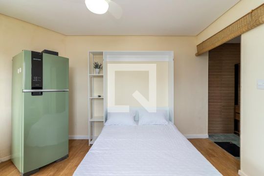 Sala e Quarto de casa para alugar com 1 quarto, 65m² em Jardim São Paulo, São Paulo