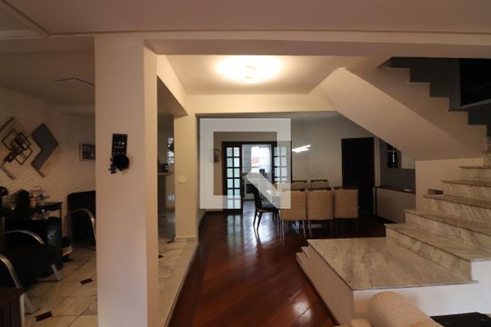 Sala de casa à venda com 3 quartos, 259m² em Jardim Palermo, São Bernardo do Campo