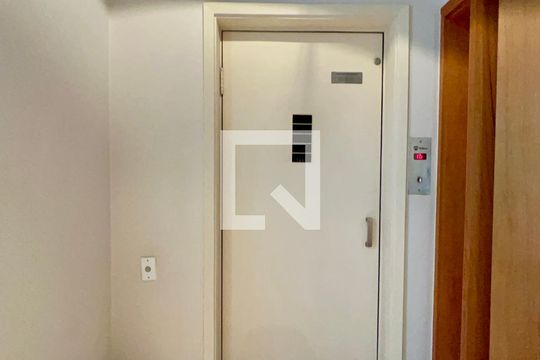 Hall de apartamento à venda com 3 quartos, 200m² em Jardim Paulista, São Paulo