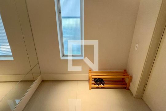 Hall de apartamento à venda com 3 quartos, 200m² em Jardim Paulista, São Paulo