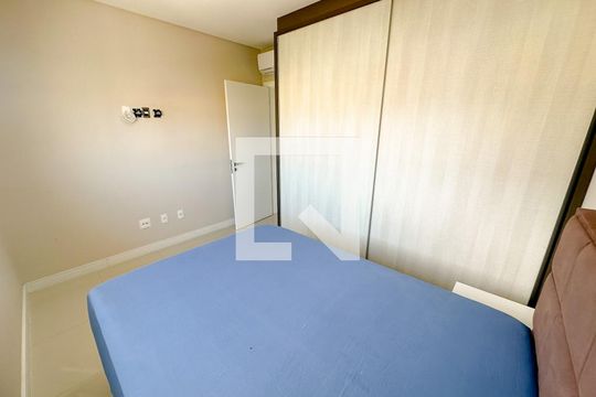 Quarto de apartamento para alugar com 2 quartos, 120m² em Canasvieiras, Florianópolis