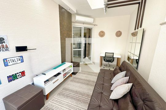 Sala de apartamento para alugar com 2 quartos, 120m² em Canasvieiras, Florianópolis