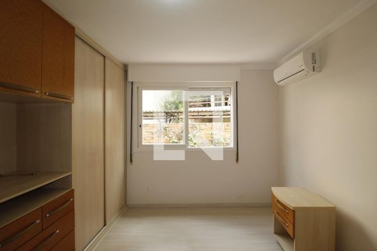 Suíte 1 de apartamento à venda com 2 quartos, 81m² em Bela Vista, Porto Alegre