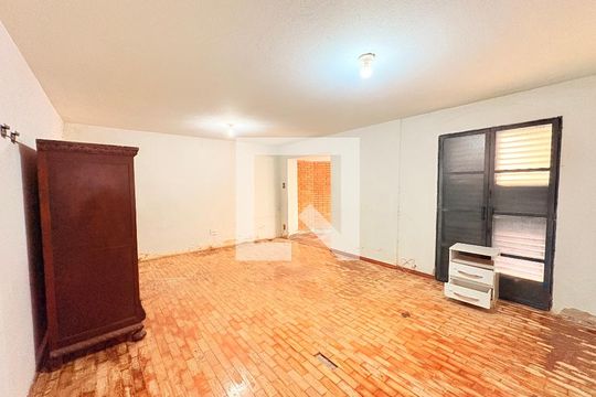 Casa à venda com 3 quartos, 1037m² em Vila Isabel Eber, Jundiaí