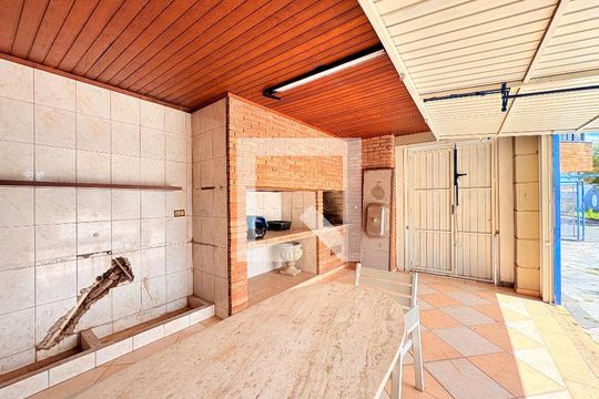 Casa à venda com 3 quartos, 1037m² em Vila Isabel Eber, Jundiaí