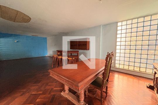 Casa à venda com 3 quartos, 1037m² em Vila Isabel Eber, Jundiaí